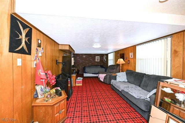 1830 B Street, Akron, OH 44312