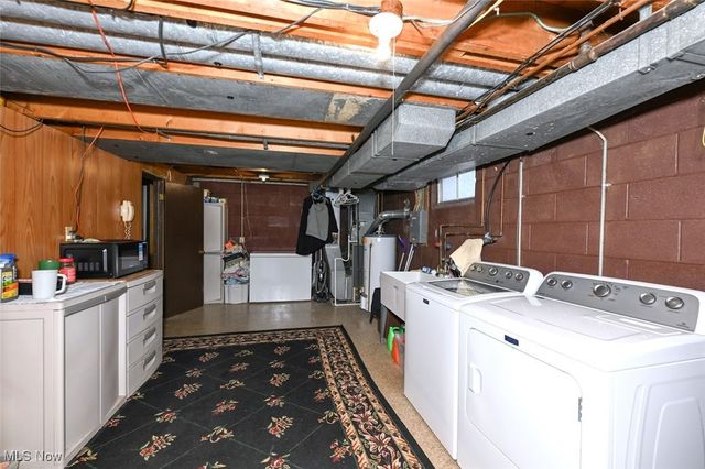 1830 B Street, Akron, OH 44312