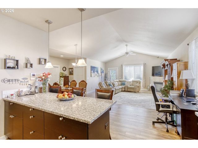 20845 Sw EGGERT Way, Beaverton, OR 97078