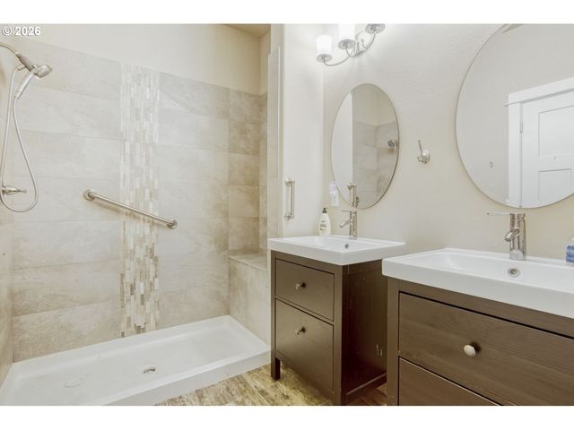 20845 Sw EGGERT Way, Beaverton, OR 97078