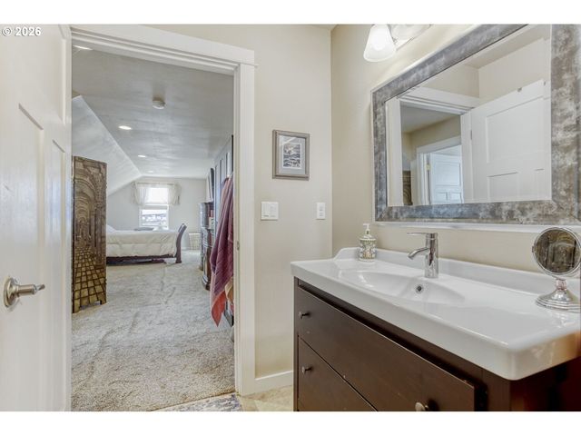 20845 Sw EGGERT Way, Beaverton, OR 97078