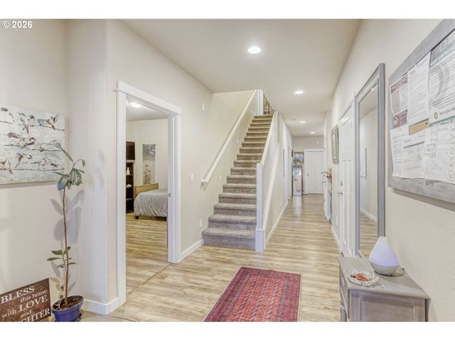 20845 Sw EGGERT Way, Beaverton, OR 97078