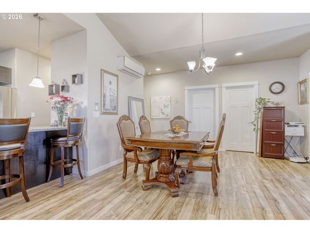 20845 Sw EGGERT Way, Beaverton, OR 97078