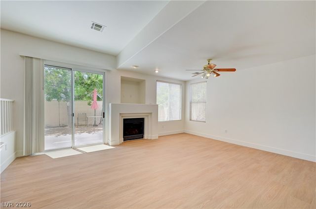 356 Lakewood Garden Drive, Las Vegas, NV 89148