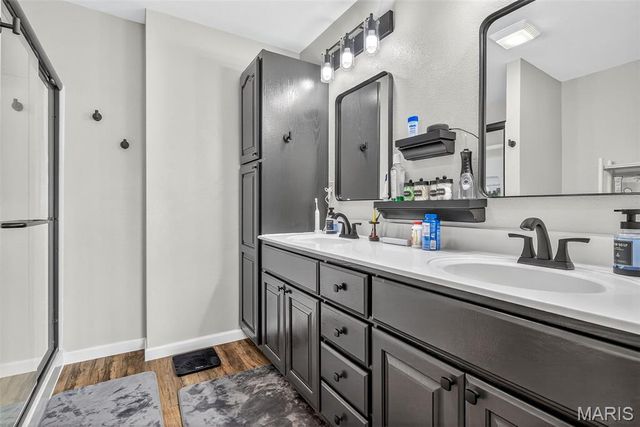 9618 E East Vista Drive, Hillsboro, MO 63050