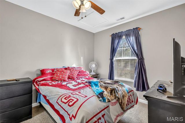 9618 E East Vista Drive, Hillsboro, MO 63050