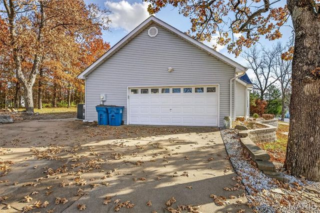 9618 E East Vista Drive, Hillsboro, MO 63050