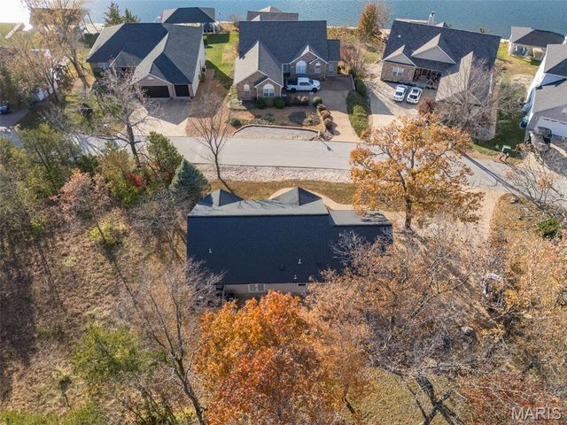 9618 E East Vista Drive, Hillsboro, MO 63050