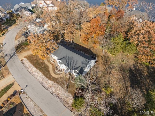 9618 E East Vista Drive, Hillsboro, MO 63050