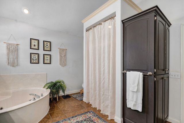 2025 N Equestrian, Nixa, MO 65714