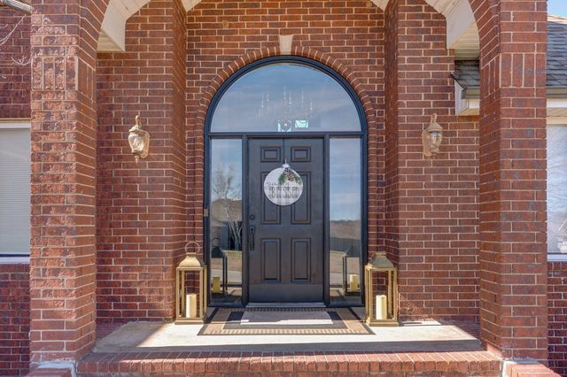 2025 N Equestrian, Nixa, MO 65714