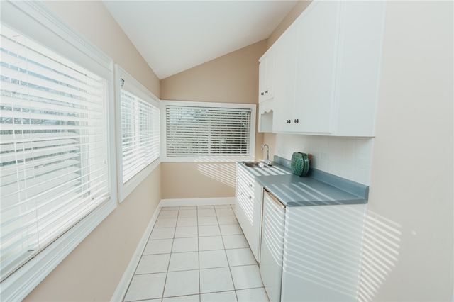 102 Lanier Island Circle, Brunswick, GA 31520