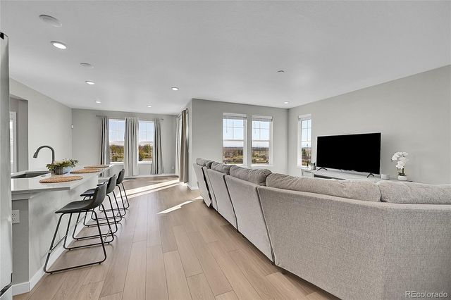 23642 E 40th Avenue, Aurora, CO 80019