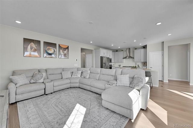 23642 E 40th Avenue, Aurora, CO 80019