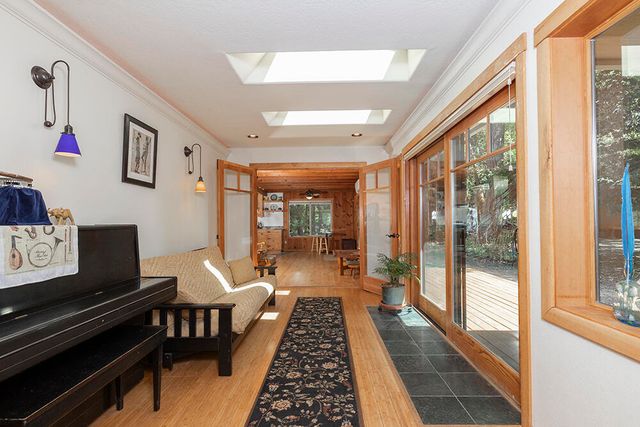 8843 Deer Creek Road, Selma, OR 97538