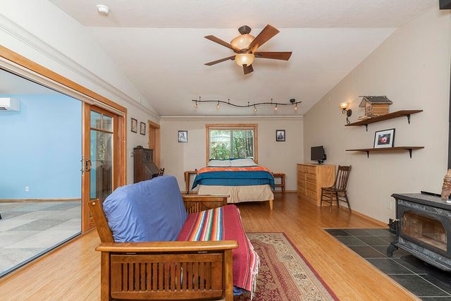 8843 Deer Creek Road, Selma, OR 97538