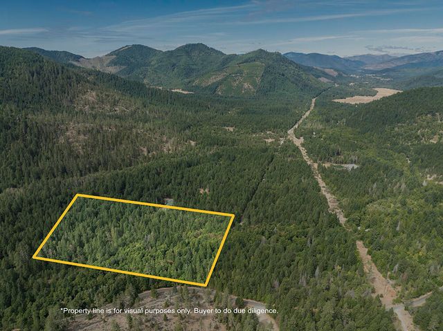 8843 Deer Creek Road, Selma, OR 97538