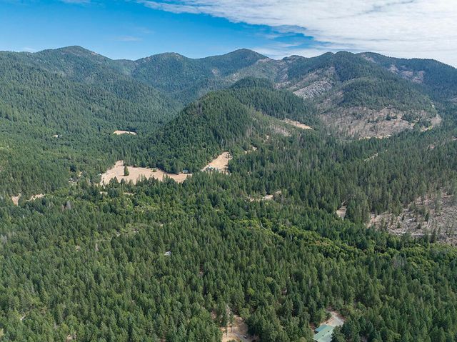 8843 Deer Creek Road, Selma, OR 97538