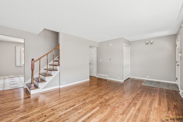 897 W North Avenue A, Villa Park, IL 60181