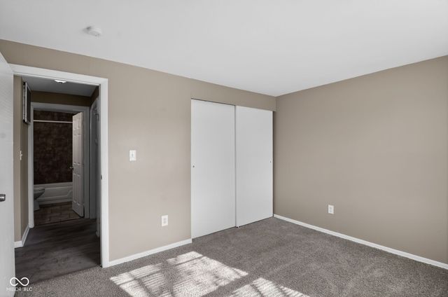 1717 S 9th Avenue, Beech Grove, IN 46107