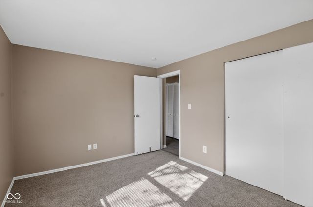 1717 S 9th Avenue, Beech Grove, IN 46107