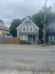 82 Boutelle, Fitchburg, MA 01420