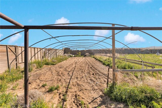 28571 Wild, Helendale, CA 92342