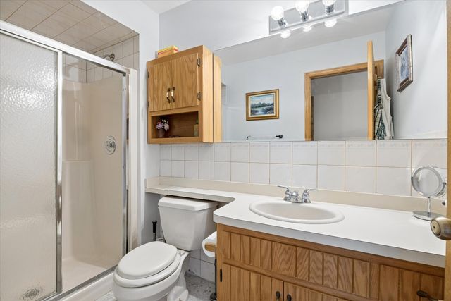 11131 Dineff Road, Lemont, IL 60439