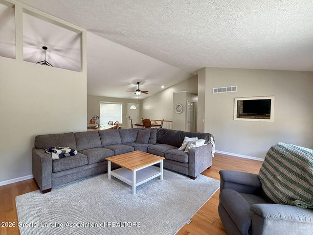 7920 Clark Road, Grand Ledge, MI 48837