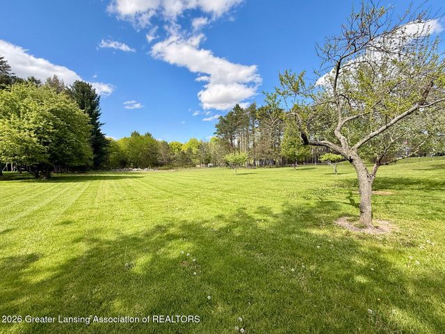 7920 Clark Road, Grand Ledge, MI 48837
