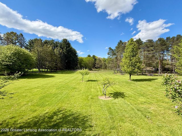 7920 Clark Road, Grand Ledge, MI 48837
