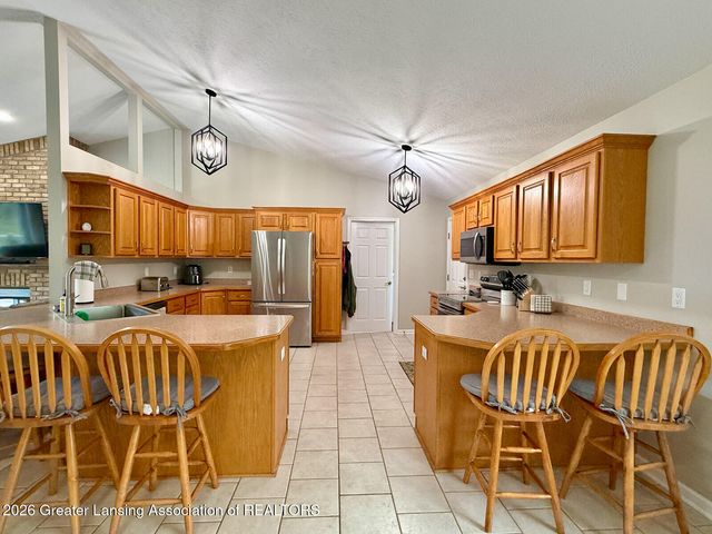 7920 Clark Road, Grand Ledge, MI 48837