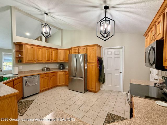 7920 Clark Road, Grand Ledge, MI 48837