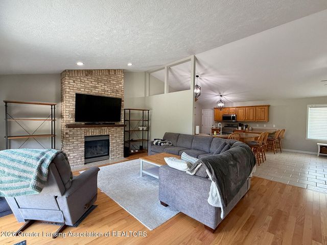 7920 Clark Road, Grand Ledge, MI 48837
