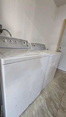 2315 Kansas Avenue, Saginaw, MI 48601