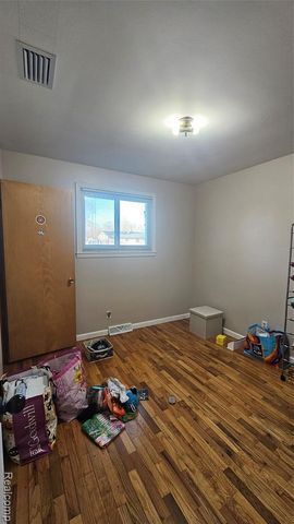 2315 Kansas Avenue, Saginaw, MI 48601