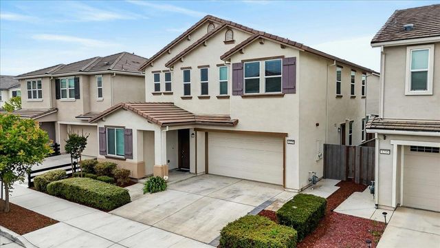 1225 Rosales Lane, Hollister, CA 95023