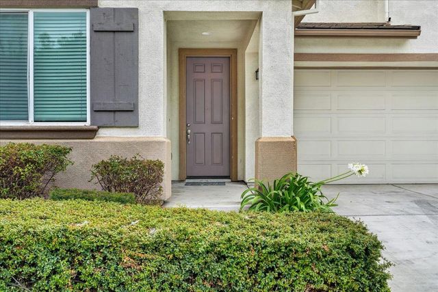 1225 Rosales Lane, Hollister, CA 95023