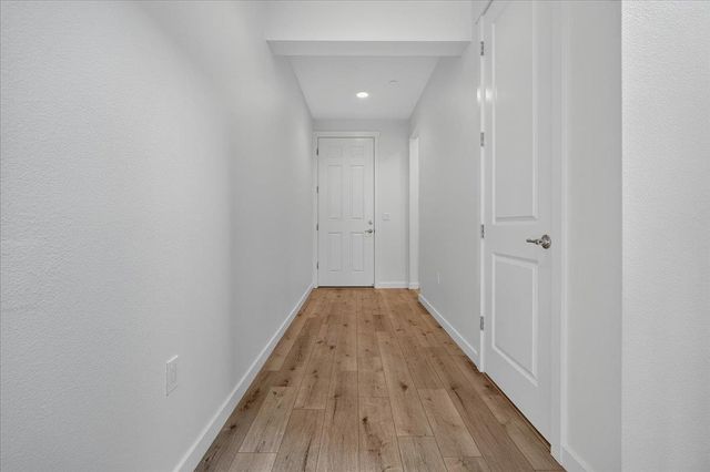1225 Rosales Lane, Hollister, CA 95023