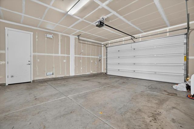 1225 Rosales Lane, Hollister, CA 95023