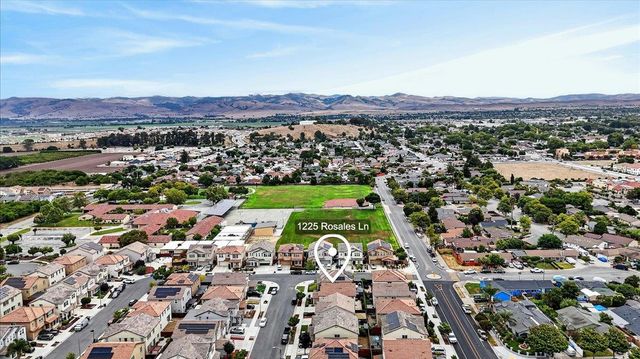 1225 Rosales Lane, Hollister, CA 95023