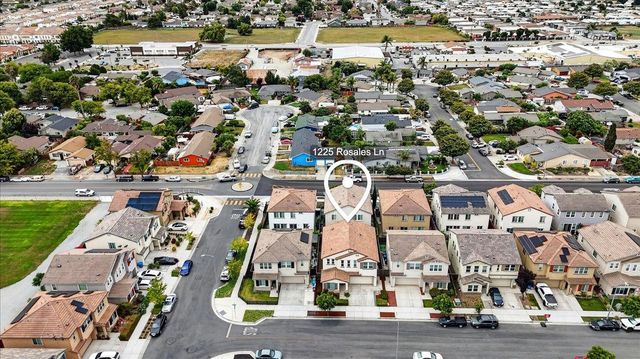 1225 Rosales Lane, Hollister, CA 95023