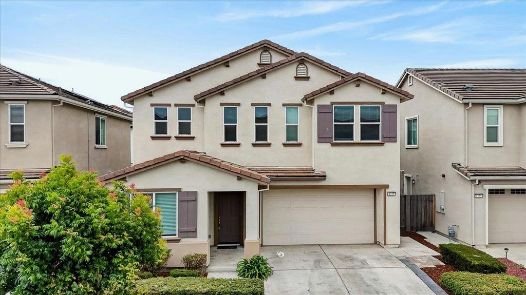 1225 Rosales Lane, Hollister, CA 95023