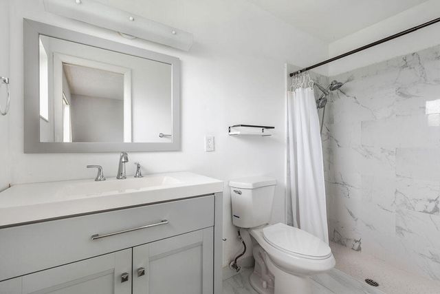 2523 DUDLEY Drive W B, West Palm Beach, FL 33415