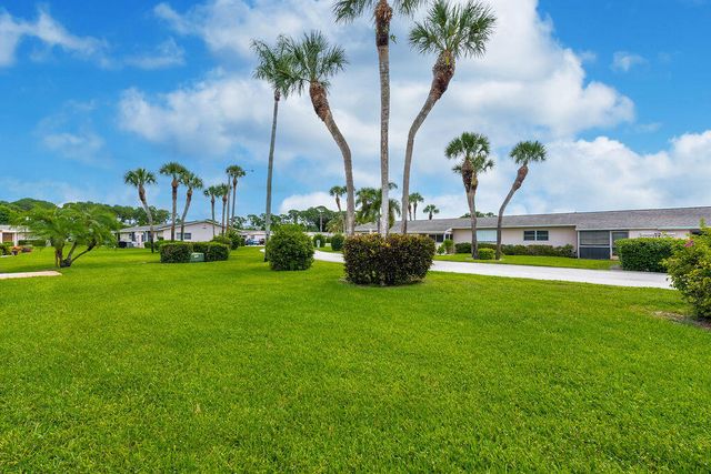 2523 DUDLEY Drive W B, West Palm Beach, FL 33415