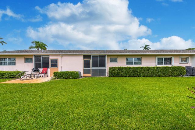 2523 DUDLEY Drive W B, West Palm Beach, FL 33415