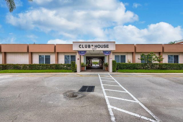 2523 DUDLEY Drive W B, West Palm Beach, FL 33415