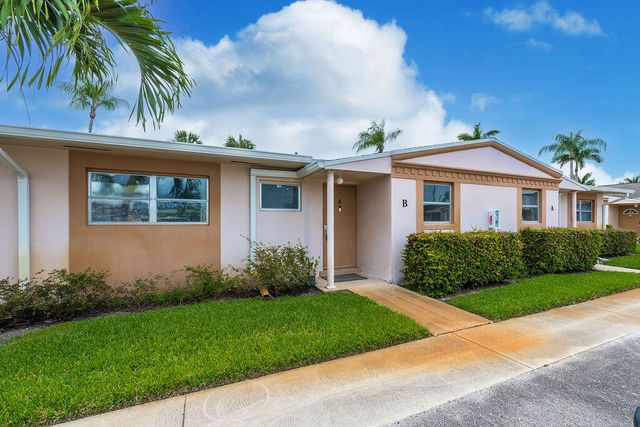 2523 DUDLEY Drive W B, West Palm Beach, FL 33415