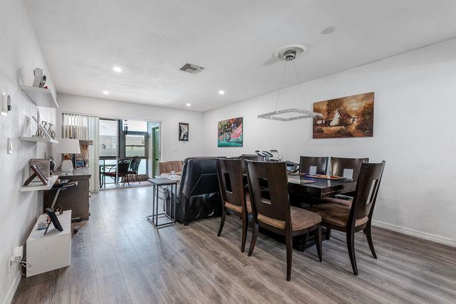 2523 DUDLEY Drive W B, West Palm Beach, FL 33415