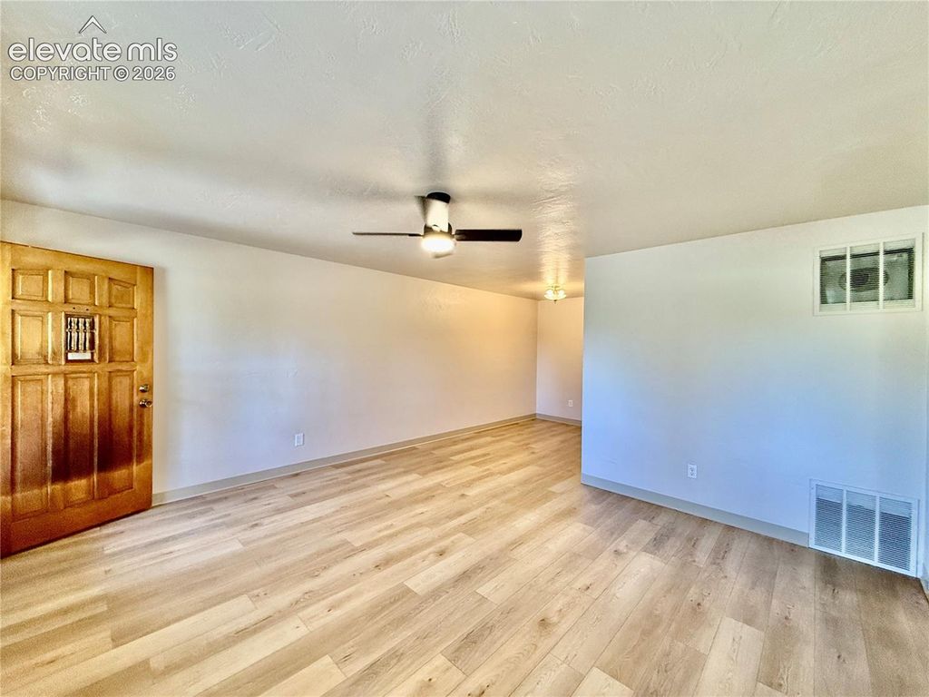 1304 E Pikes Peak Avenue, Colorado Springs, CO 80909 — photo 3